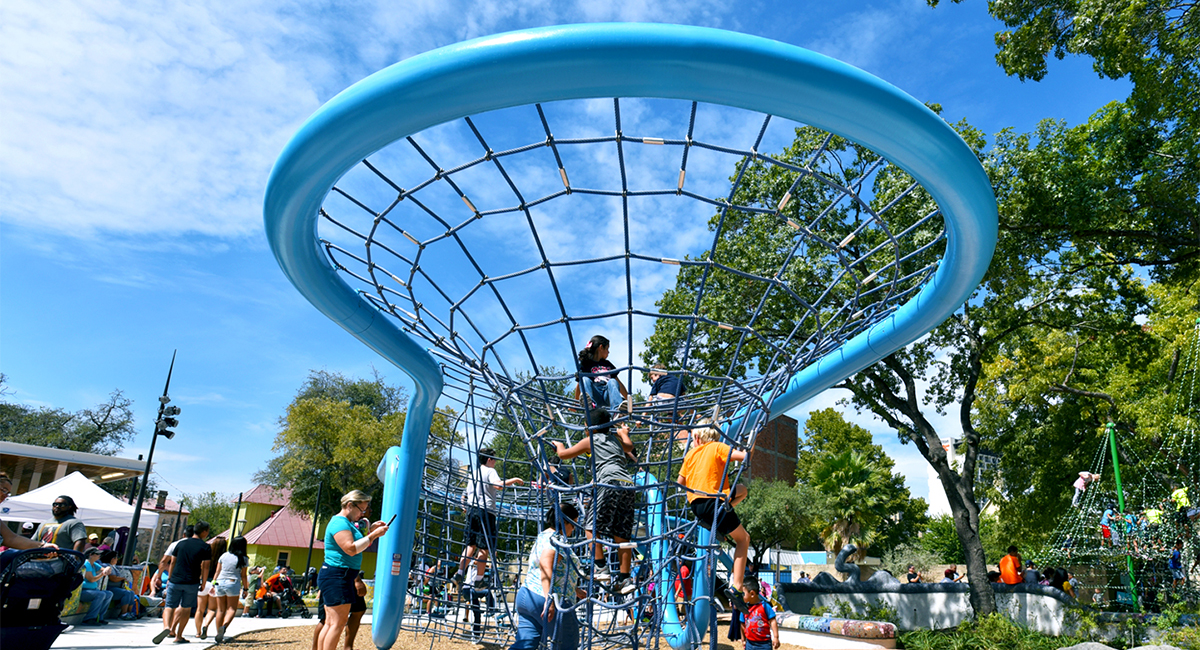 Yanaguana Garden Boomerang